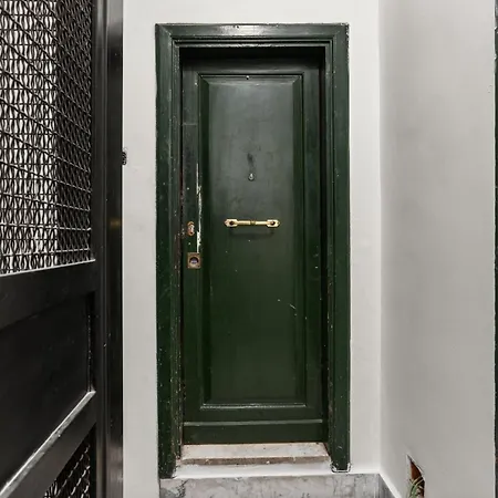 Colosseum Street Haven Rom