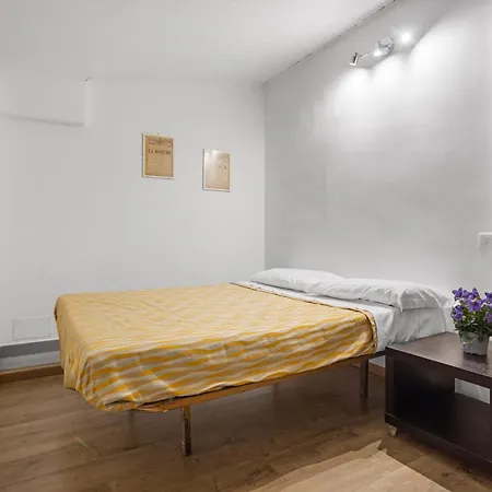 Colosseum Street Haven Apartment