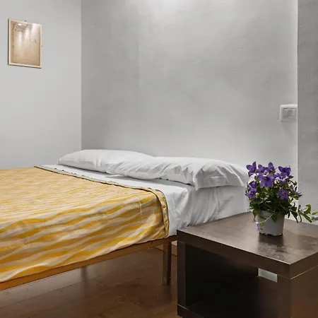 Colosseum Street Haven Apartman
